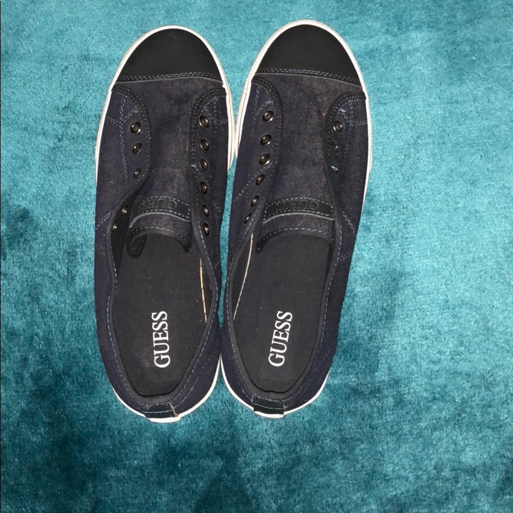 GUESS SLIP ON SHOES
